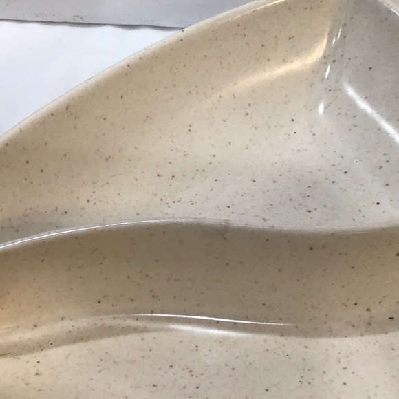 Mid Century Modern divided triangle bowl USA - Picture 4 of 6